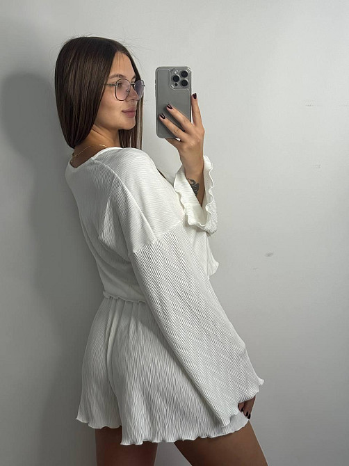 Жіночий комплект зі стрейч-плісе: кофточка та шорти Молочний M-L Харків - фото 2