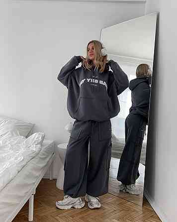 Жіночий стильний костюм оверсайз: кофта та штани тринитка на флісі Графіт Одеса