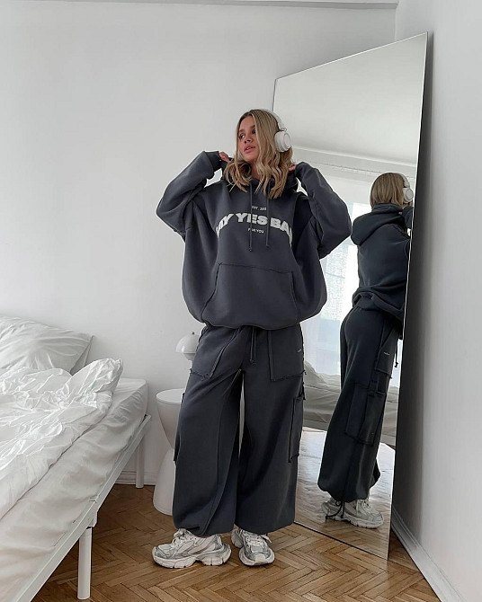 Жіночий стильний костюм оверсайз: кофта та штани тринитка на флісі Графіт Одеса - фото 1