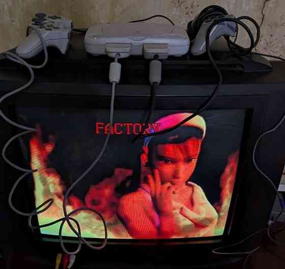 Playstation one Slim PS1,2 карты памяти, 2 джойстика 25 игр. Киев