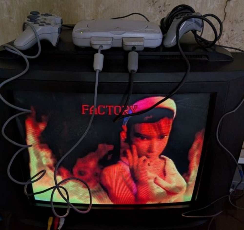 Playstation one Slim PS1 ,2 карти пам'яті,, 2 джойстика 25 ігр. Київ - фото 3