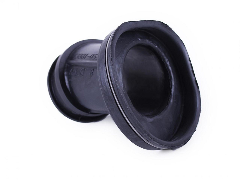 Патрубок воздушного фильтра V150A Мукачево - изображение 1