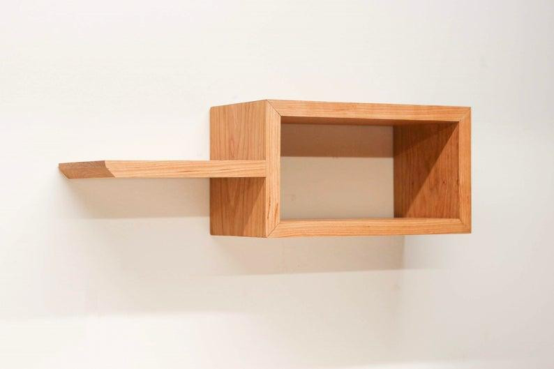 Настенная полка 