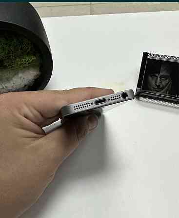 IPhone SE 32Gb Neverlock. Київ