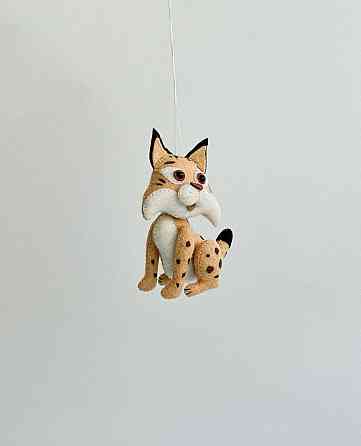 М’яка фетрова іграшка рись ручної роботи – безпечна розвиваюча іграшка Київ