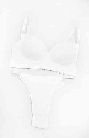 Комплект нижнего белья бюстгалтер и трусы Белый S/M Харьков
