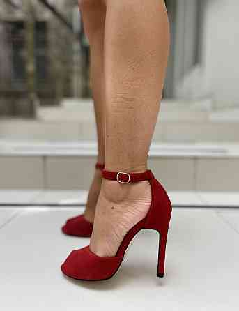 Nivelle Босоніжки жіночі NIVELLE 1794/10503-10512 червоні (літо, замша натуральна) (3674) 36-39 Коломия