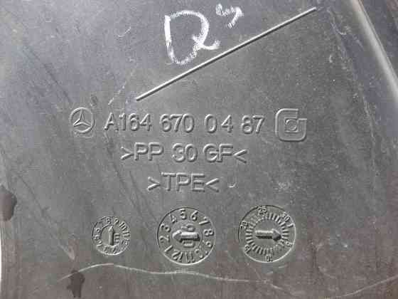 Mercedes-Benz  A1646700487 Пластикова накладка під кватирку заднього правого крила GL X164 Одеса