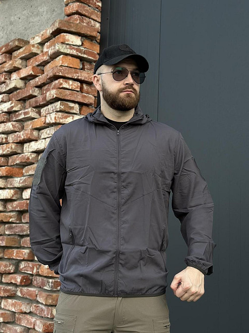 Темно-сіра тактична куртка літня для військових, легка, з капюшоном, блискавками та липучками Львів - фото 8