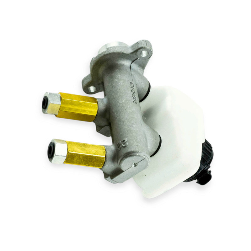 Циліндр головний Nexia з бачком (ГТЦ) гальмівний Мукачево - фото 1