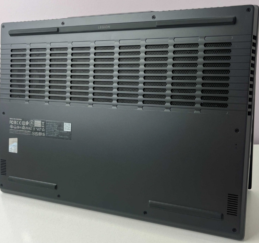 Новый! Ноутбук: Legion Slim 5.2K 165Hz. RTX 4060 8Gb. 140W R5 7640HS 16' 1TB 16Gb. Харьков - изображение 7