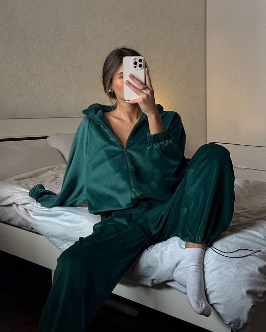 Жіночий стильний костюм оверсайз: кофта та штани турецький велюр спорт Смарагдовий Одеса - фото 3