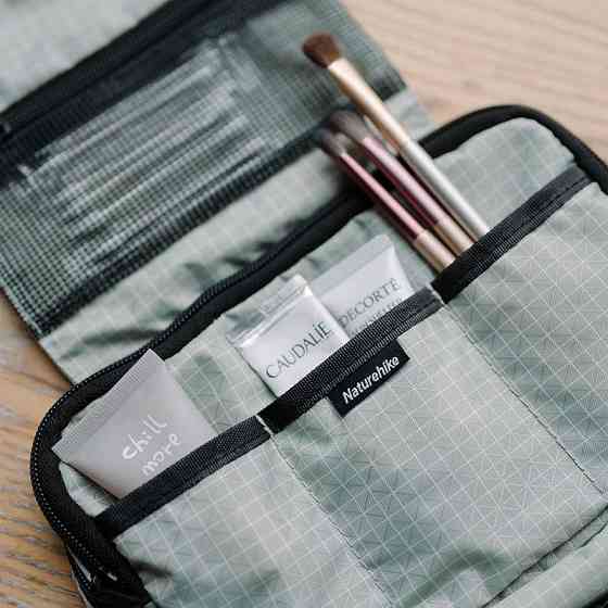 Косметичка Naturehike NH20SN010, размер L, черная Ровно