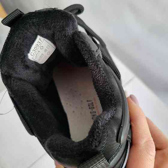 Кроссовки для девочки подростковые черные на флисе 32,33,34,35,37,38 Николаев