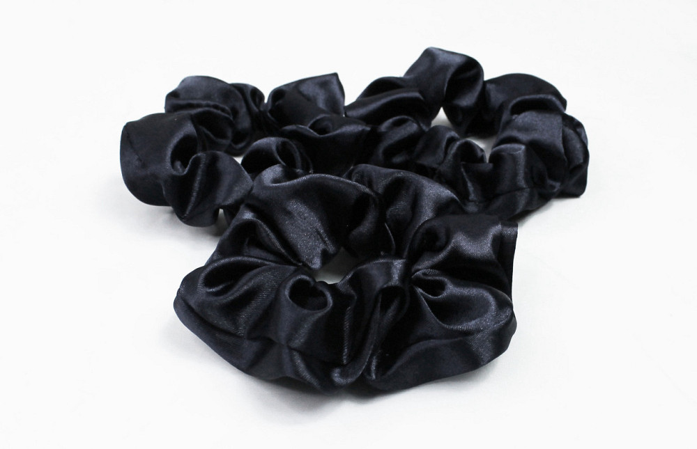 Атласна гумка для волосся Чорний Харків - фото 2