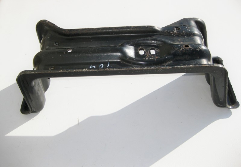 Mercedes-Benz  A1642400402 Траверса АКПП при двигунах OM629 V8 4.2 cdi OM642 V6 3.0 cdi M272 V6 3.0 3.5л M273 V8 5.5л M156 V8 6.3л ML W164 GL X164 Одесса - изображение 3