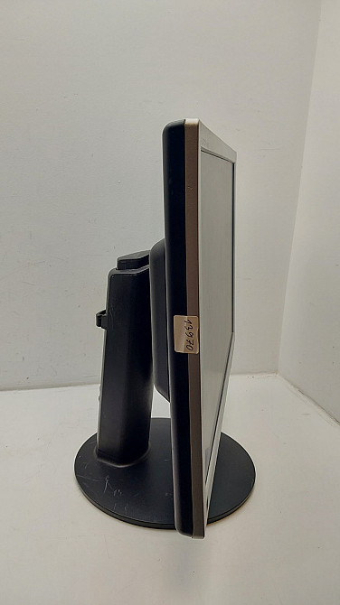 Монітор 22" LG W2242TE-DF Silver-Black (товар вживаний) Луцьк - фото 4