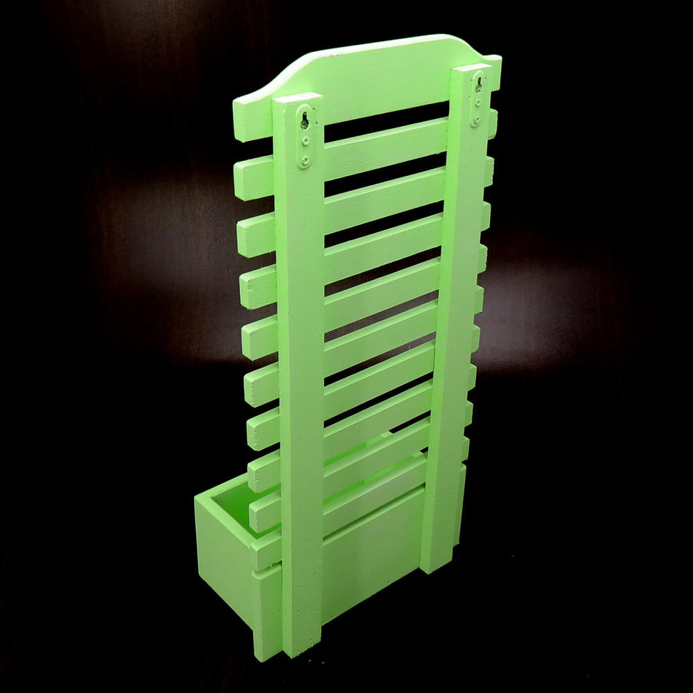 Полка настенная для цветов 