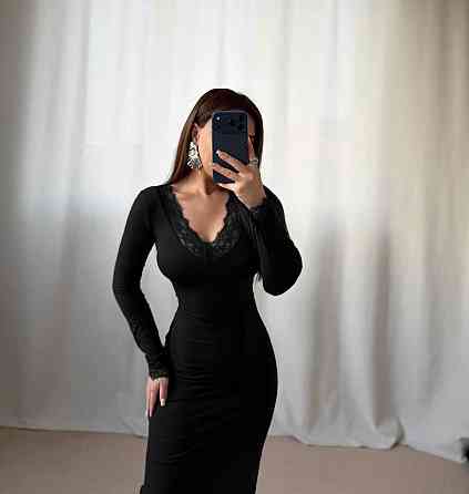 Жіноче романтичне елегантне мідіплаття і з мереживом віскоза Чорний, 44/46 Одеса