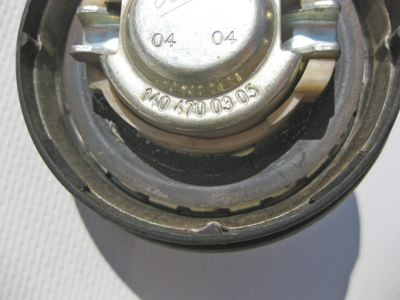 Mercedes-Benz  A1404700305 Кришка паливозаливної горловини E-Class W210 S-Class W220 W140 C-Class W202 CLK C208 SL R129 SLK R170 Одеса - фото 5