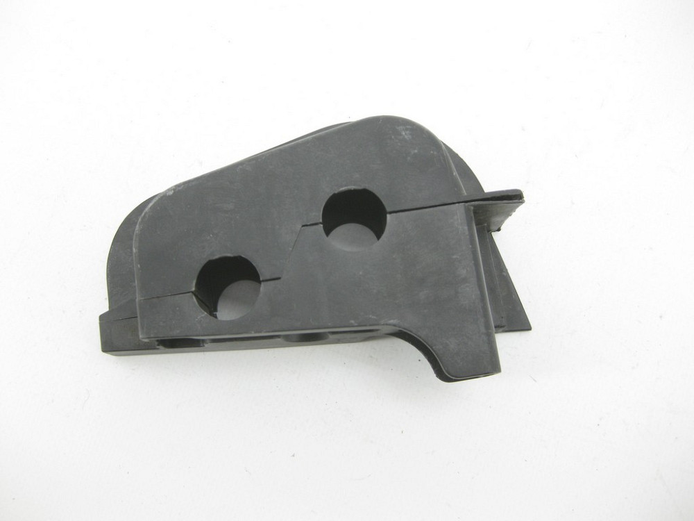 Mercedes-Benz  A2038350011 Пластиковий кронштейн - тримач трубок теплообмінника пічки C-class W203 CLK Coupe C209 G-class W463 C-class S203 CL203 Spor Одеса - фото 1