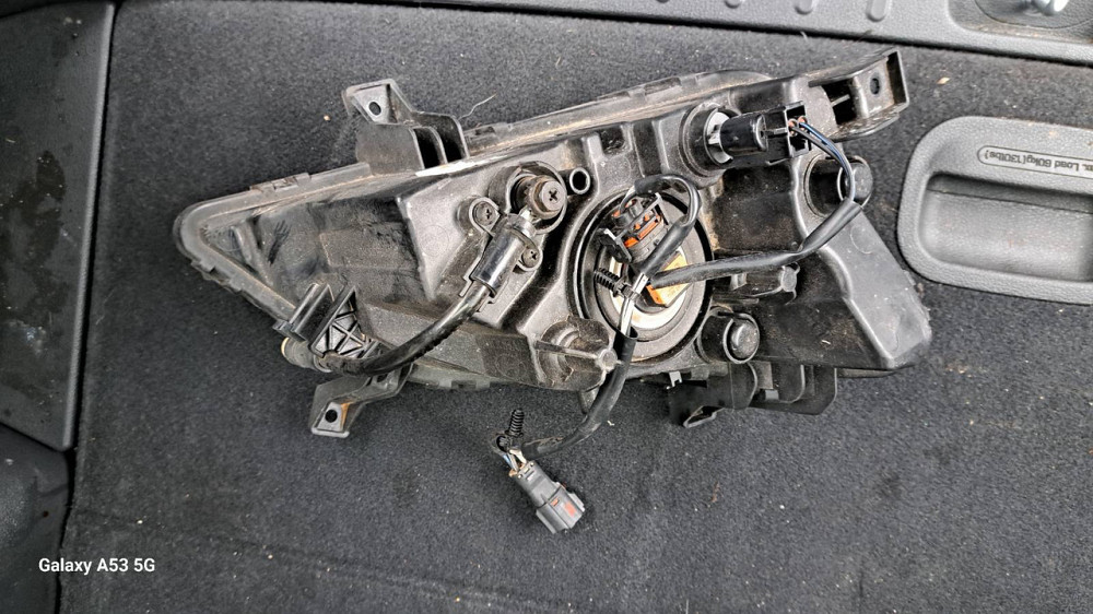 Противотуманная фара на Hyundai Tucson 2.4 бензин, 2014–2021 Киев - изображение 2