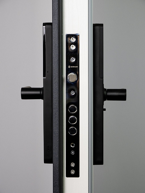 Розумний дверний біометричний замок SEVEN LOCK SL-7779BFW Київ - фото 9