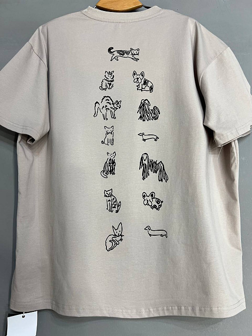 Футболка жіноча A-N 2358 оверсайз з малюнком тварин на спині, сірий, one size Київ - фото 13