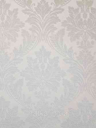 Шпалери вінілові на флізеліні Grandeco Time метрові структурні вензелю завитки сіро-блакитні зі сріблястим Київ
