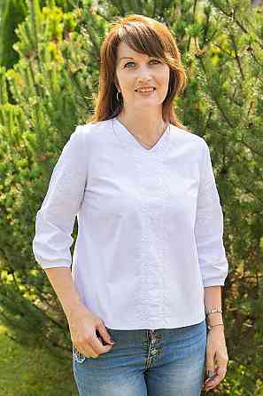 Вишиванка жіноча, лляна, біла, топ Київ