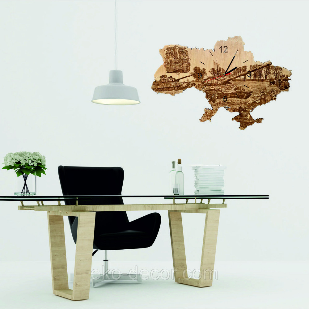 Дерев`янний настінний годинник з підсвіткою "Танкіст" Київ - фото 2