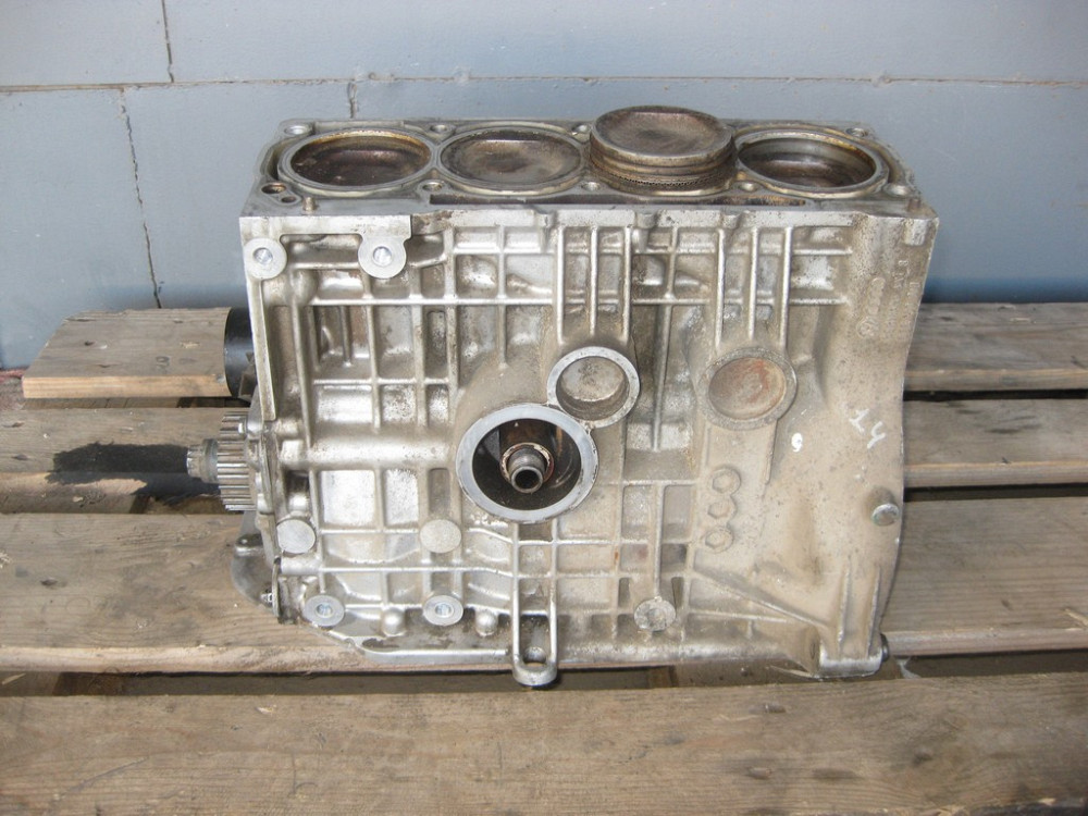 VAG  030103019 Блок циліндрів з поршнями та колінвалом 1.4л R4 16V Одеса - фото 8