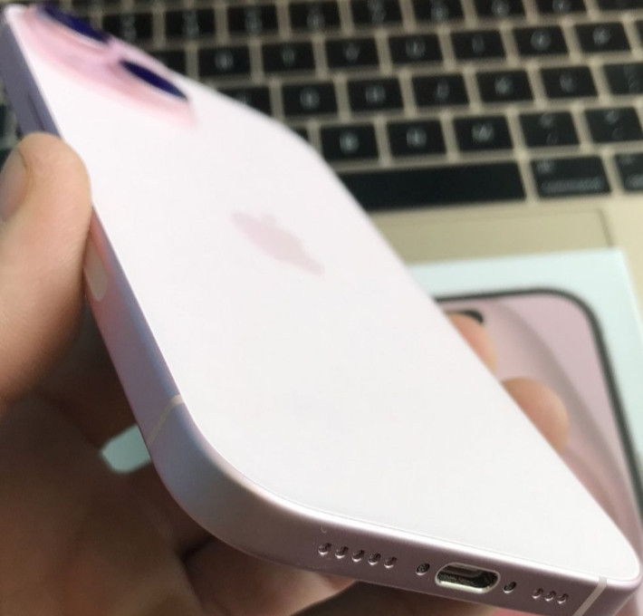 Айфон Apple iPhone 15 128Gb. Pink Харьков - изображение 3