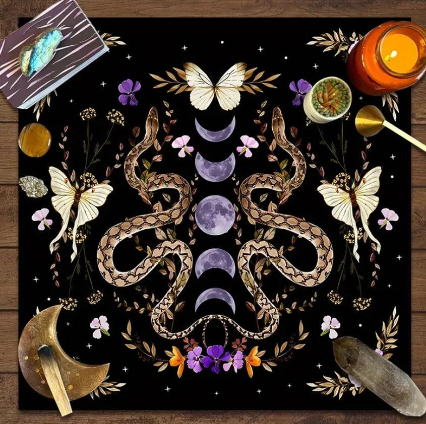 Вівтарна скатертина для карт Таро та Рун. Скатертина для ворожіння 75*75 см. Скатертина для таро зі змією та фазами Місяця Київ - фото 1