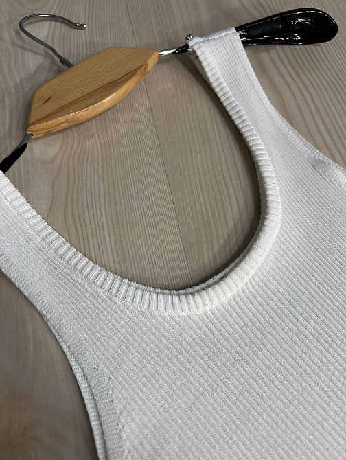 Майка жіноча A-N 3805 в рубчик з камінням на вирізі, білий, one size Київ - фото 8