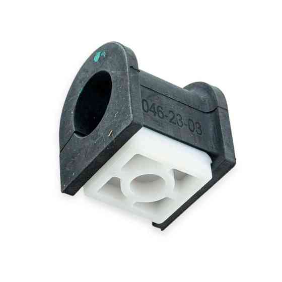 Втулка передня Тойота Avensis (97-03) стабілізатора Мукачево