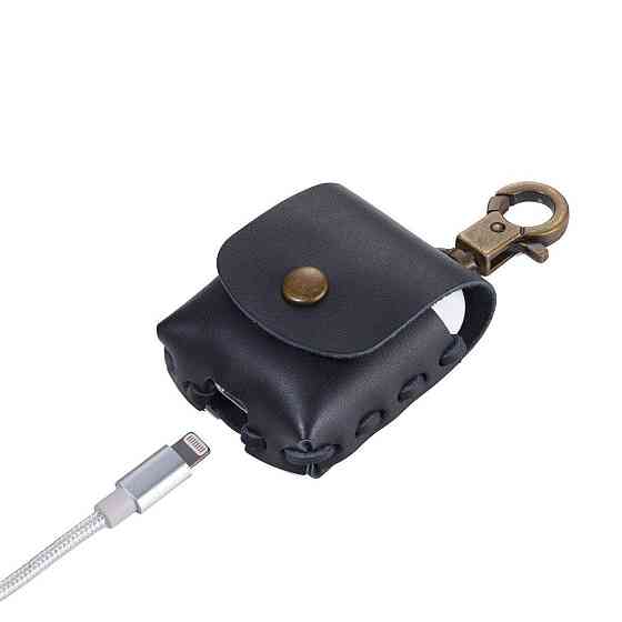 Чехол для наушников Troika Airpods натуральная кожа Черный Винница