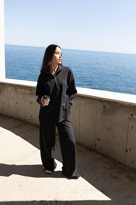 Женский повседневный оверсайз костюм двойка: кофта и штаны трикотаж пума рубчик Черный Одесса - изображение 9