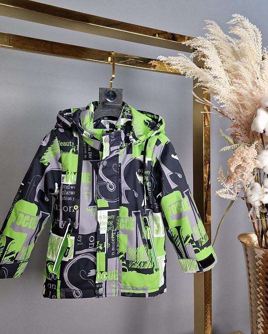 Демисезонная куртка для мальчиков в черно - зеленом цвете 80,86,98,104 Николаев - изображение 1