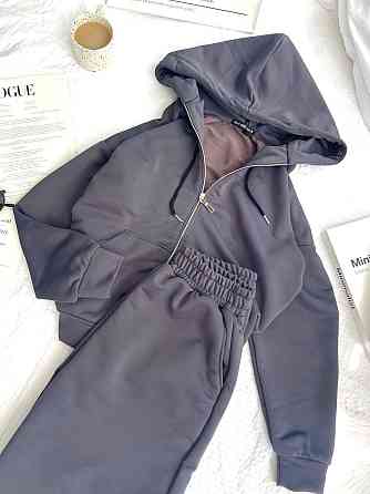 Женский прогулочный оверсайз костюм: кофта на молнии и штаны турецкая трехнить петля Графит Одесса