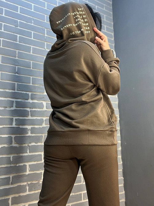 Костюм женский Joggy 8084-8081 худи надпись капюшон и брюки с разрезом шоколад, шоколад, S Киев - изображение 20