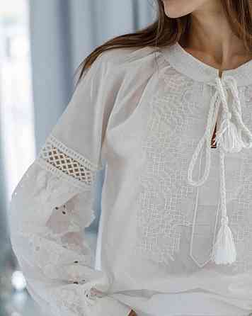 Женская праздничная белая вышиванка с завязками 80% хлопок, 20% полиэстер 52 Одесса