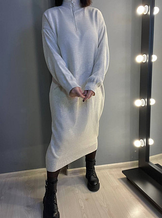Платье женское My fashion 2024120 свитер ворот стойкая молния длинное one size светло бежевое, світл Одесса - изображение 7