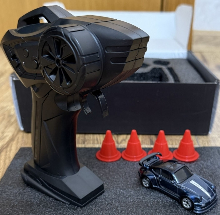 Міні дріфт машинка Porsche 911 1:64 на радіокеруванні (на пульті) Київ - фото 8