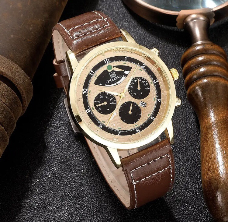 Подарочный набор для мужчин: наручные часы с 4 браслетами- диам 4,4см, длин 26см, шир рем 2,2см, без коробки Киев - изображение 2