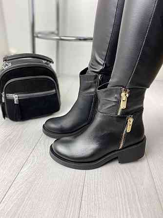 Injers Жіночі черевики INJERS чорні натуральна шкіра висота 13см розмір 37 (2909) Коломия