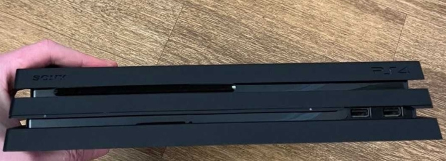 Приставка Sony PlayStation 4 Pro 1 TB Два джойстики. Харків - фото 2