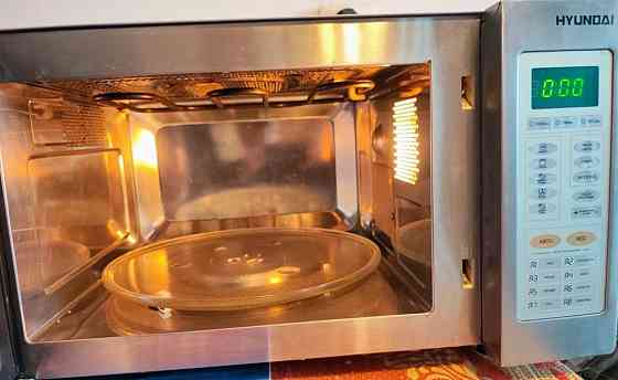 Мікрохвильова Нова з Німеччини 800ват. Київ