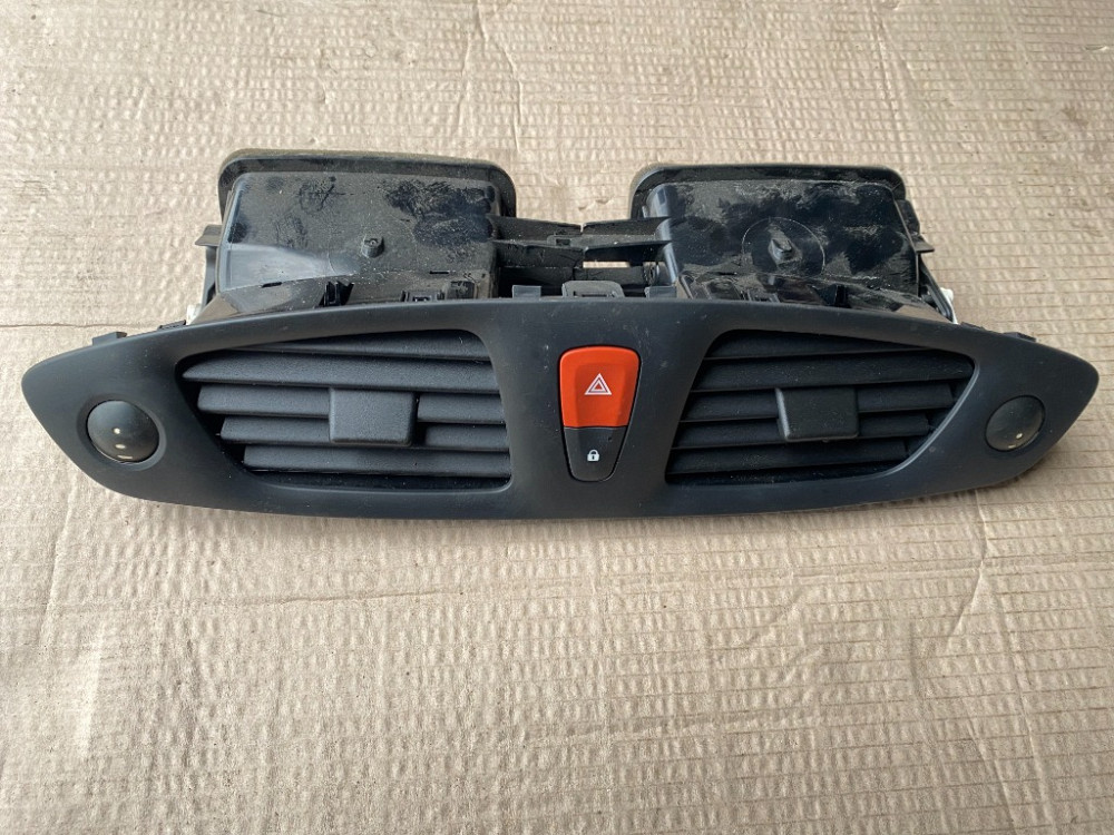 Дефлектор повітряний центральний Renault Scenic III 2009-2016 (682600031R) Ковель - фото 5