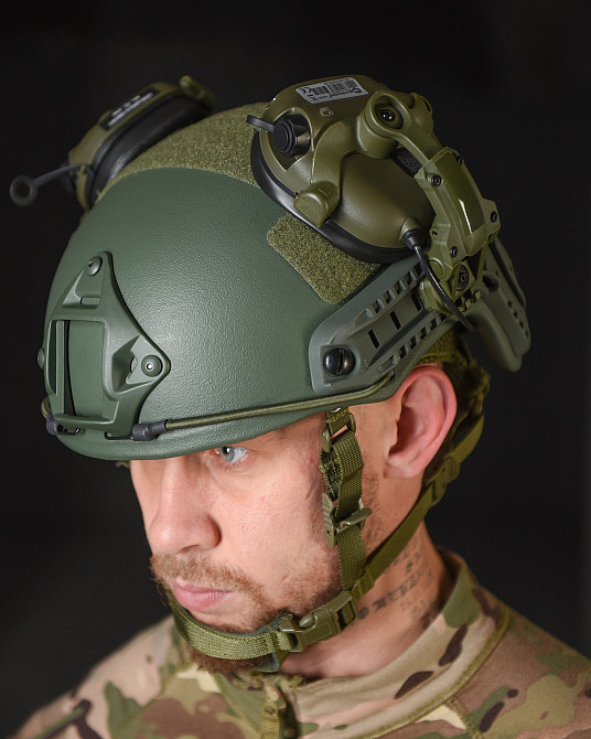 Шлем в сборе с навушниками + чеберашка олива Одесса - изображение 9